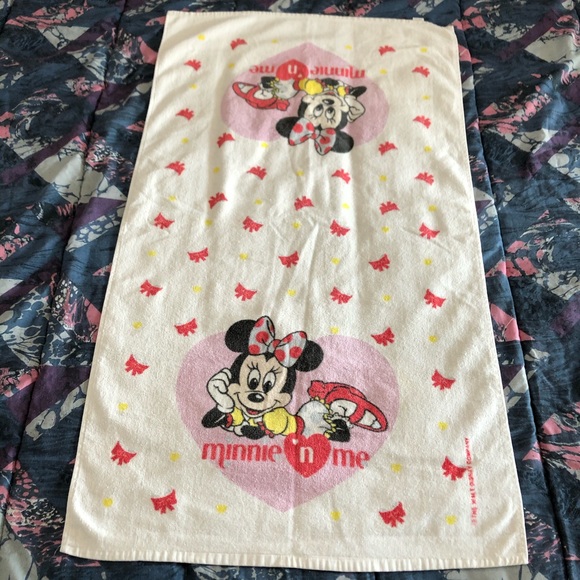 Vintage 90's Disney Mini Mouse Youth Towel - Picture 2 of 4